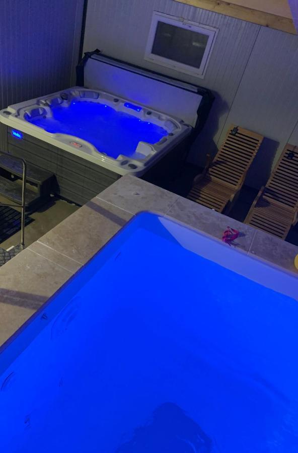 Gite 5 Pers Avec 2H Espace Bien-Etre Privatise Inclus Dans Le Prix De La Nuit 80M2 De Detente Équilly Exteriör bild